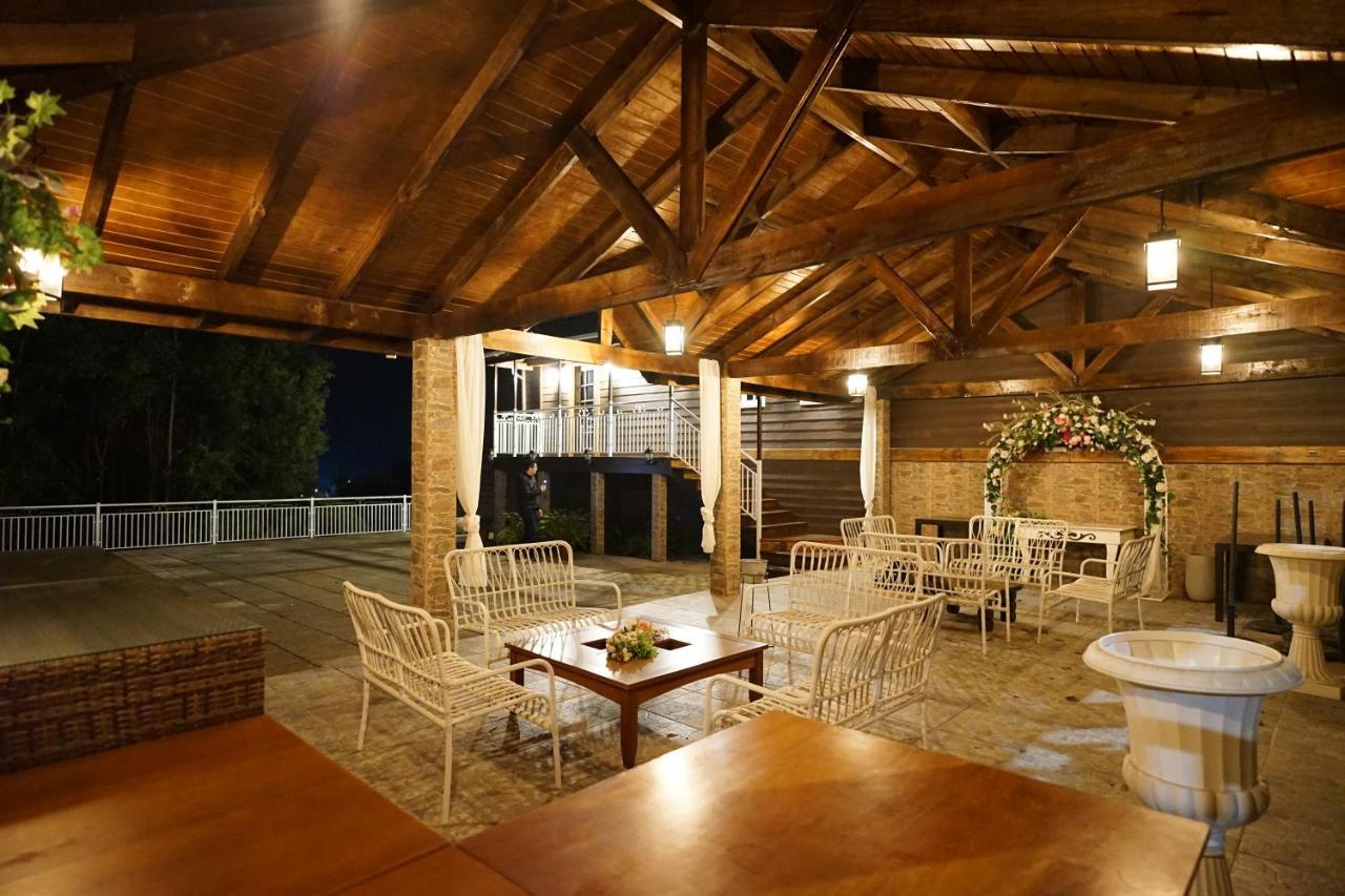 Hotel Bután Coronel Kültér fotó
