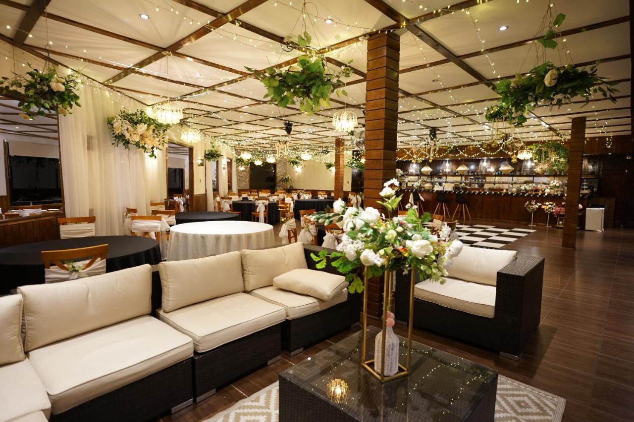 Hotel Bután Coronel Kültér fotó